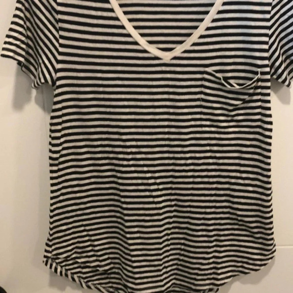 Abercrombie  & Finch Striped basic Tshirt XS - Picture 2 of 6